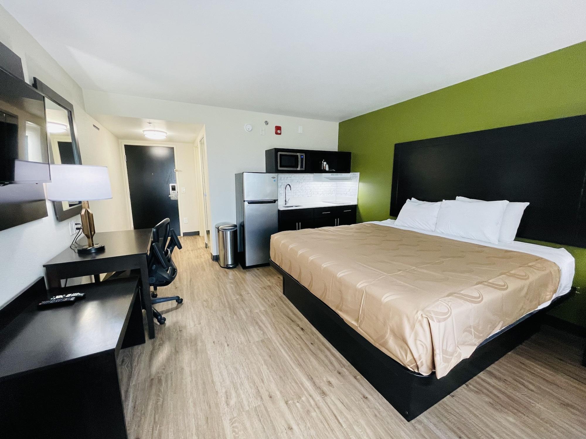 Quality Inn & Suites Lake Charles South Bagian luar foto