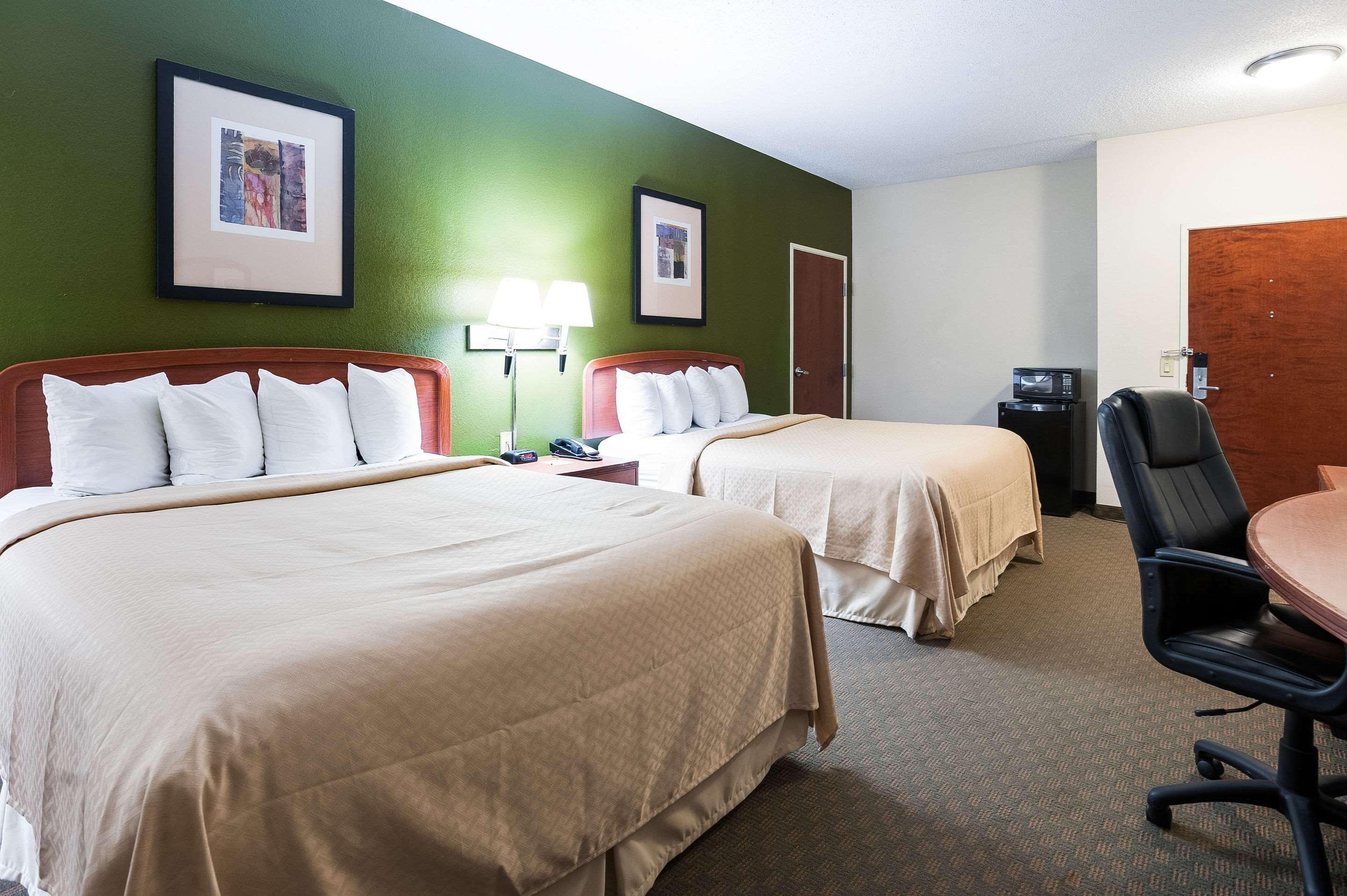 Quality Inn & Suites Lake Charles South Bagian luar foto