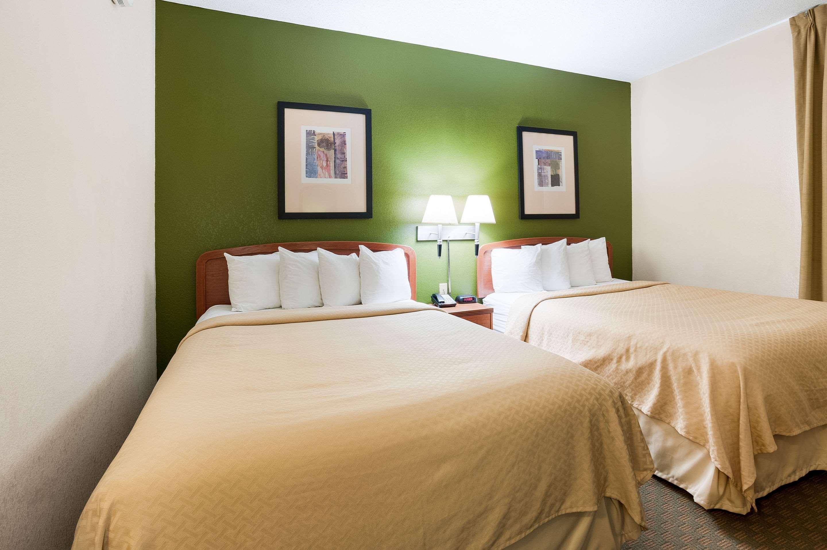 Quality Inn & Suites Lake Charles South Bagian luar foto