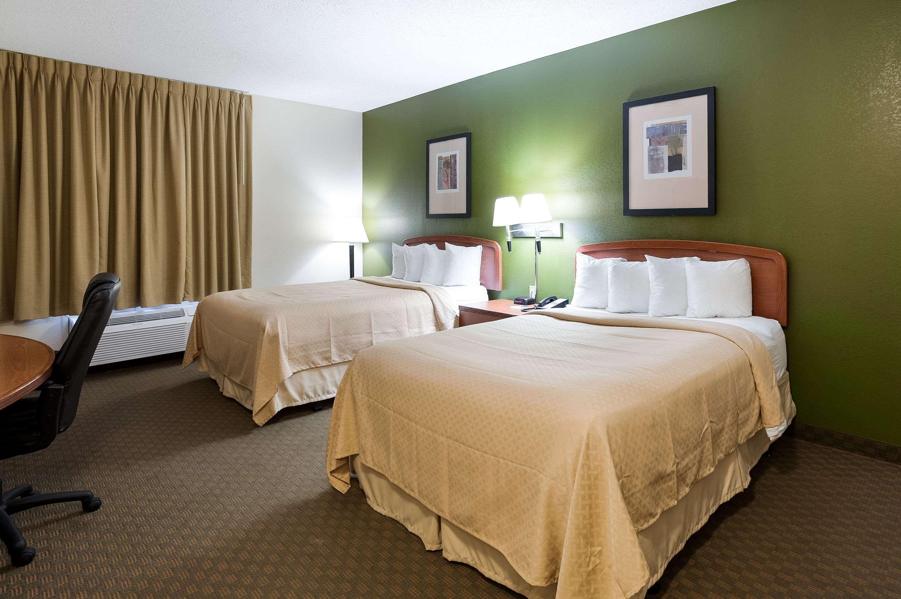 Quality Inn & Suites Lake Charles South Bagian luar foto