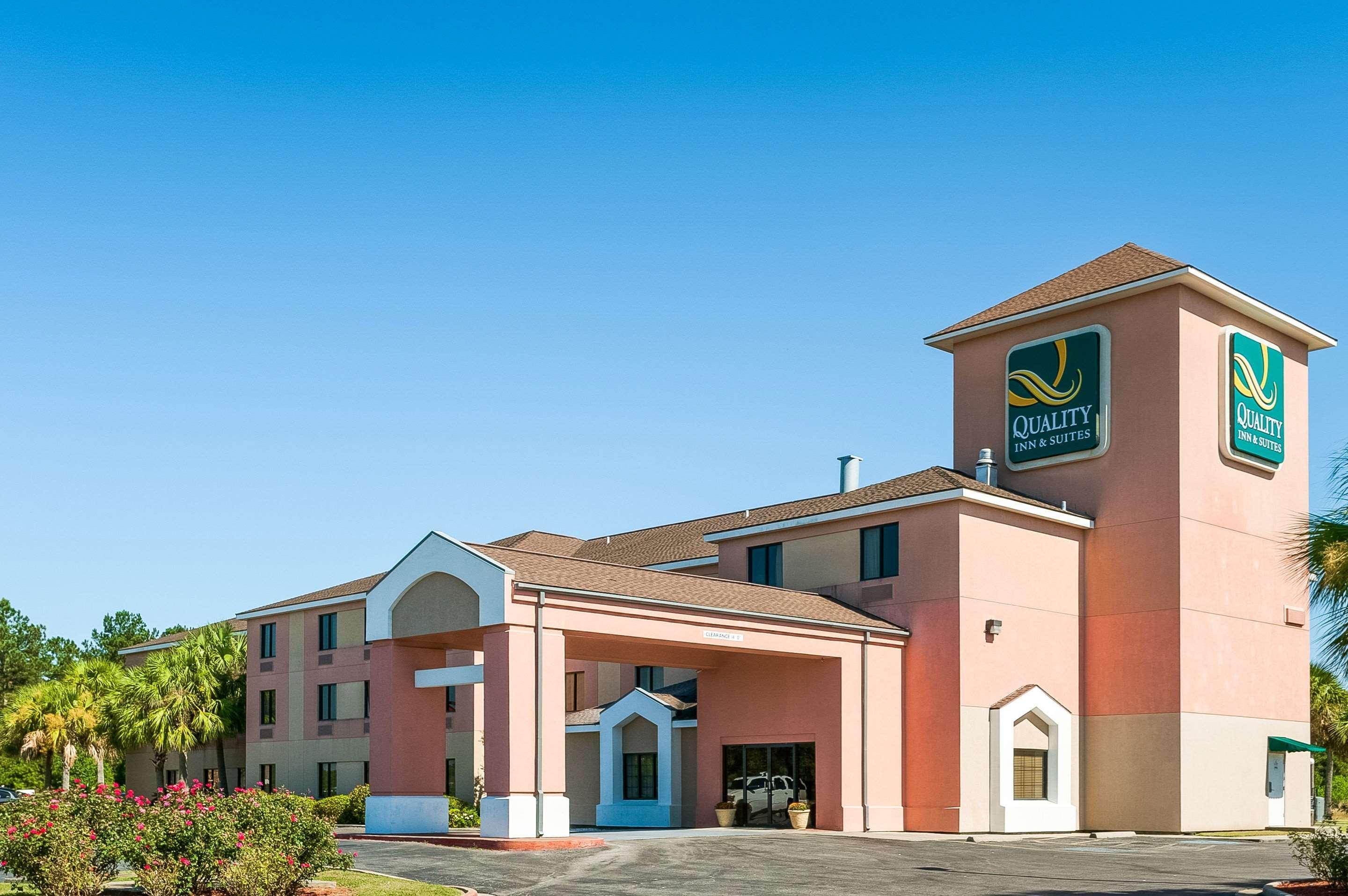 Quality Inn & Suites Lake Charles South Bagian luar foto